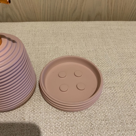 Pink rose gold Kids bathroom toiletry set - Picture 3 of 4